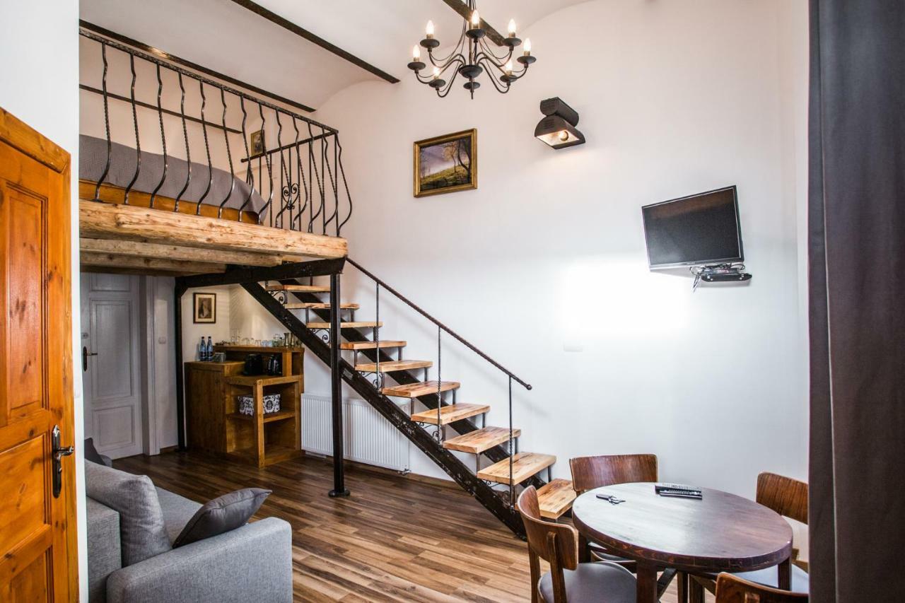 קרקוב Lovenovsky Apartments מראה חיצוני תמונה